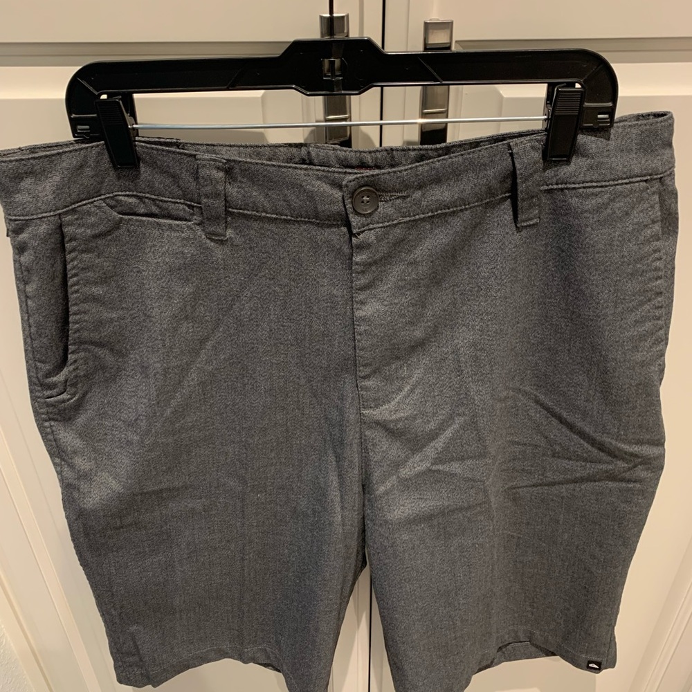 Quicksilver Mens Board Shorts size 38
